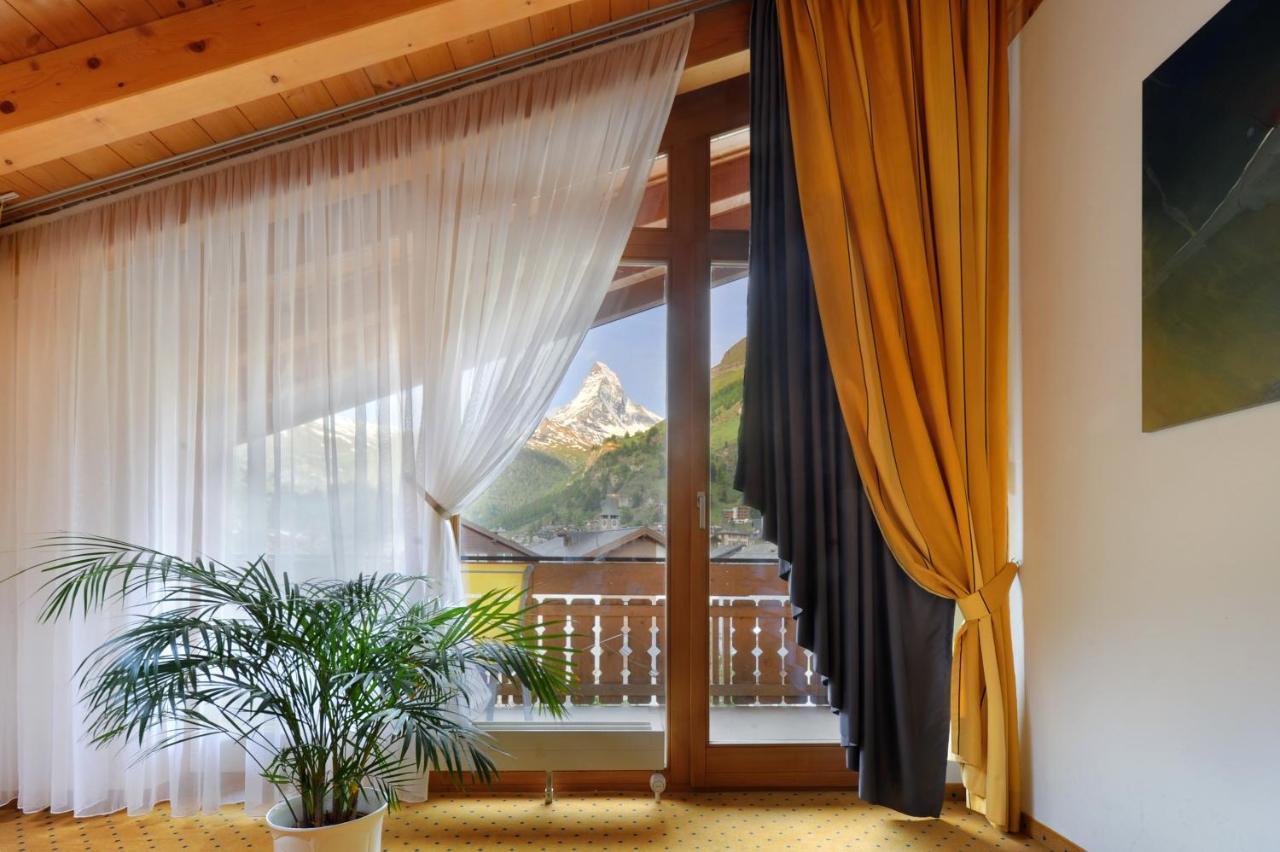 צרמט Alpine Hotel Perren חדר תמונה